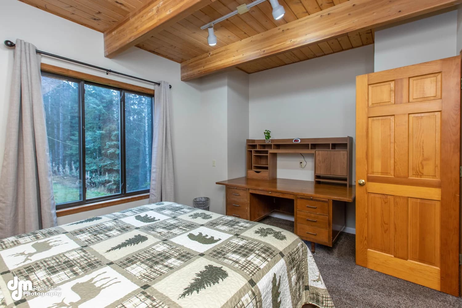 Cabin Vacation Rental Design — staged by Acorn Home Staging