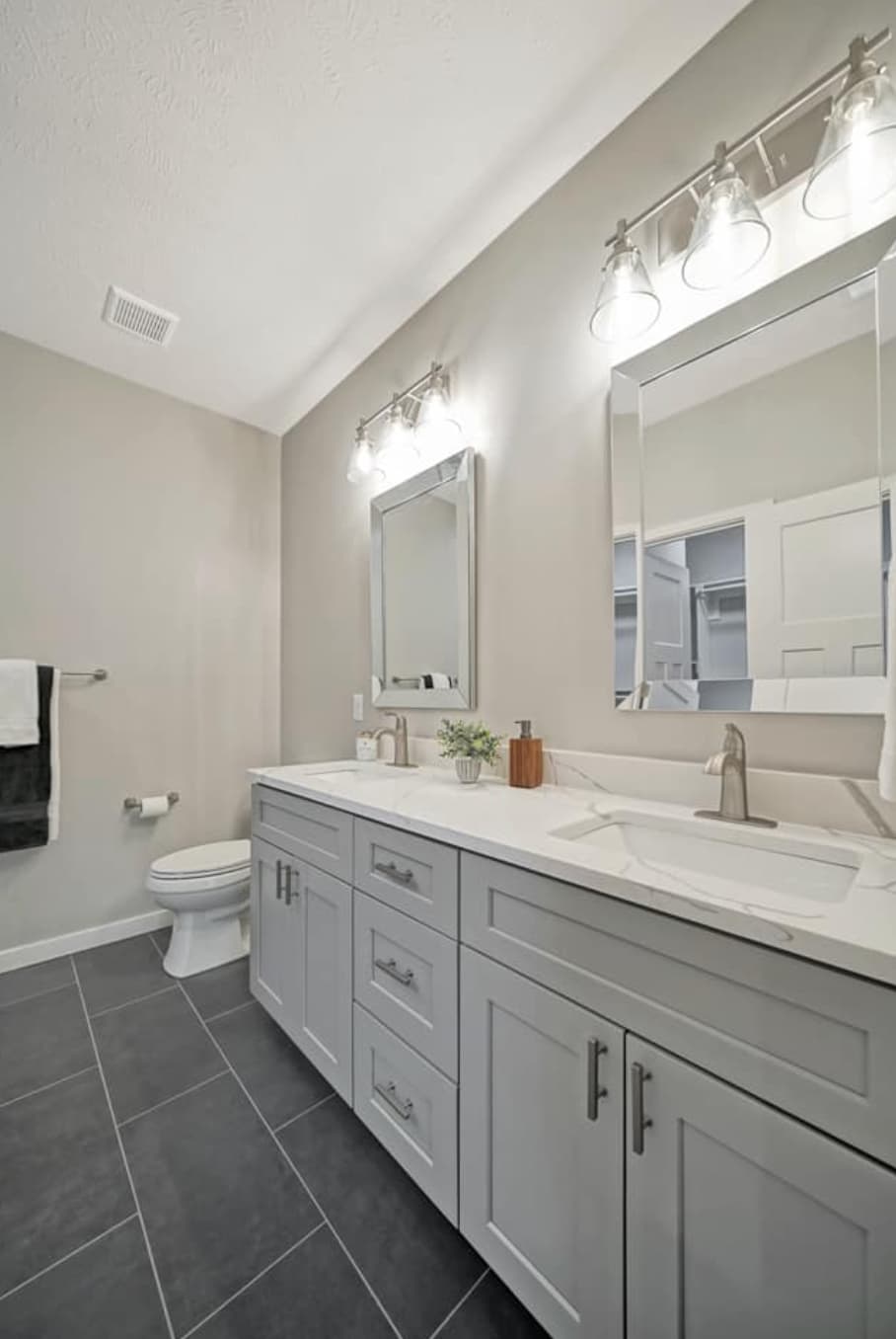 250 10th St — staged by Acorn Home Staging