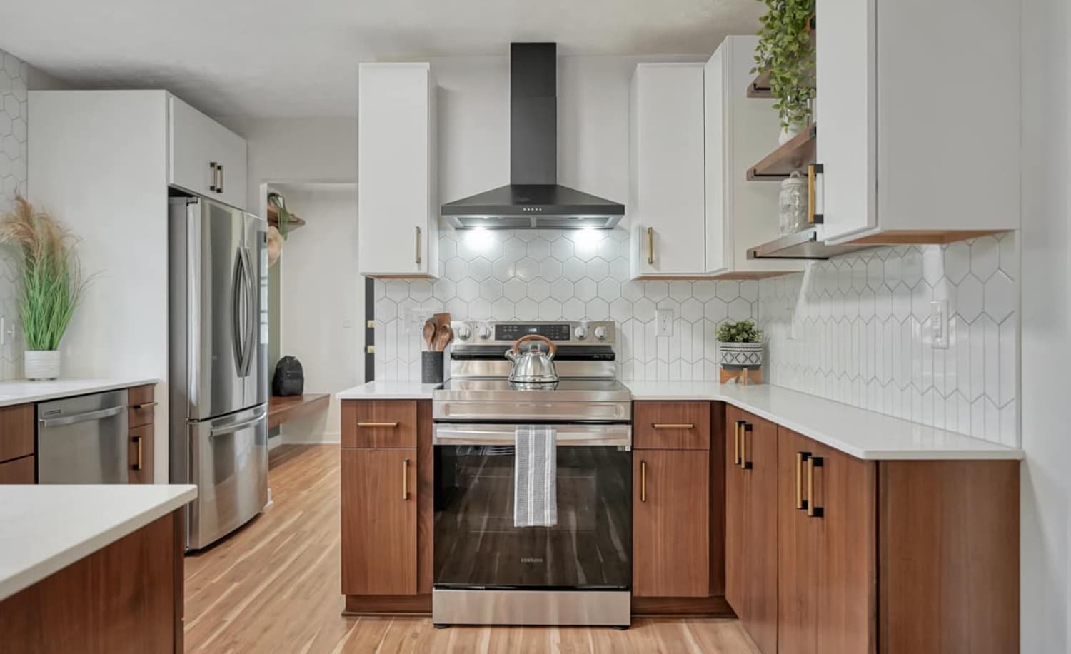 1991 Calvert St — staged by Acorn Home Staging